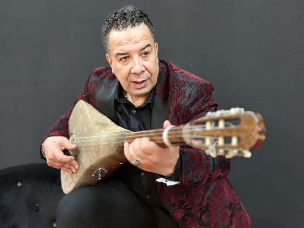 كمال هريمو… فنان يضع بصمته بهدوء ويصنع الفرق باحترافية