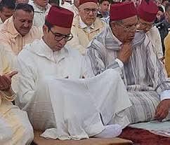 عامل الإقليم يشرف على إحياء ليلة القدر بمسجد محمد الخامس بسيدي بنور